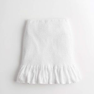 NWT HCO High-rise smocked ruffle skirt